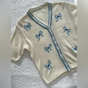 Vintage | Union-Made Bow Sweater
